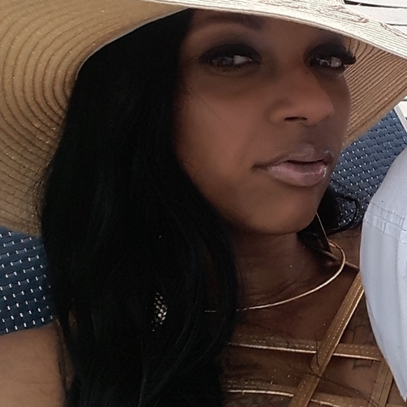 Meet your Posher, Nicolenewnew - Picture 3 of 6